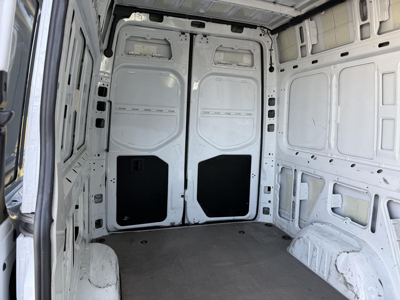Mercedes-Benz Sprinter Cargo Van 2500 Standard Roof I4 Diesel HO 144" RWD 2025