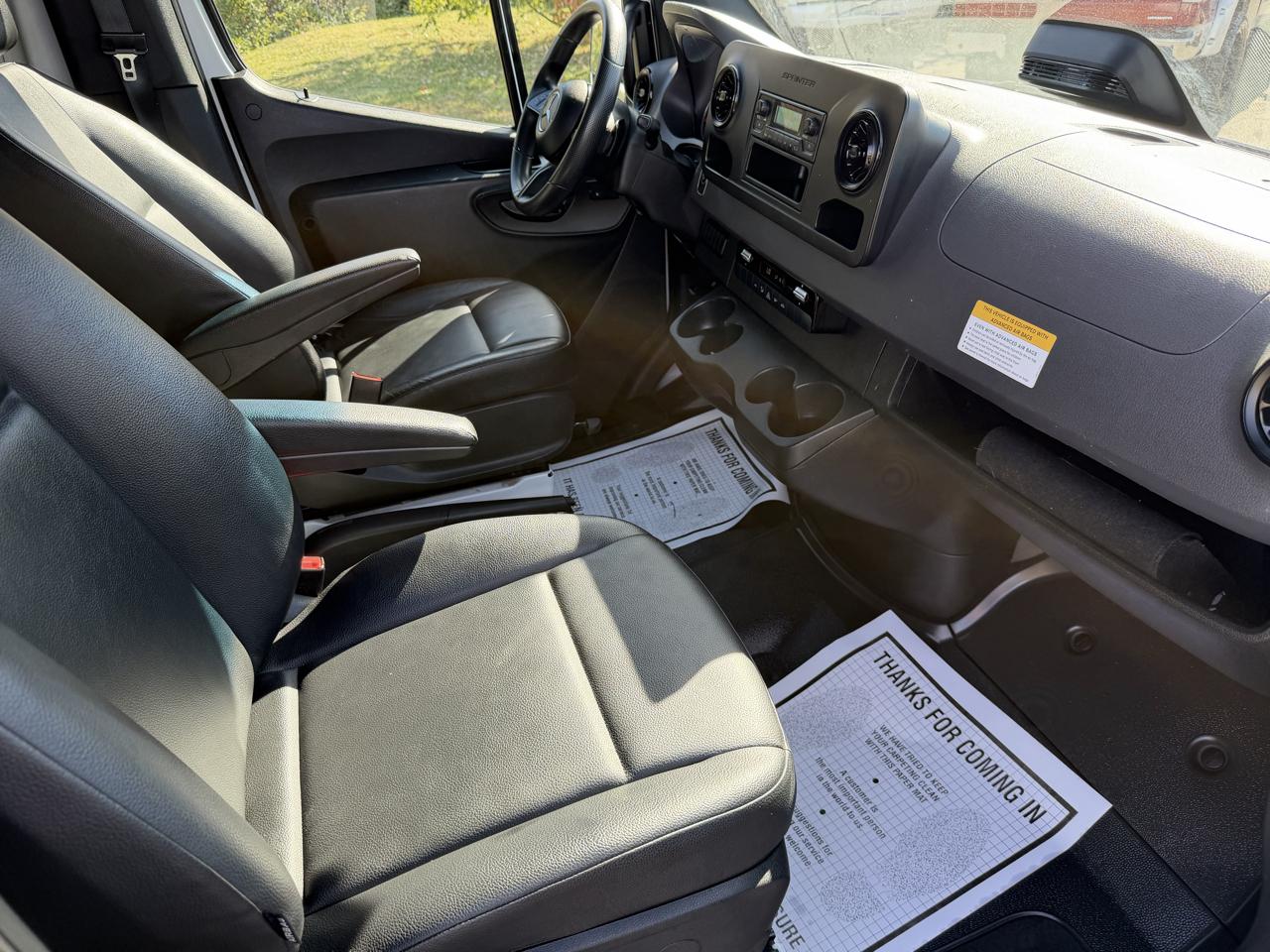 Mercedes-Benz Sprinter Cargo Van 2500 Standard Roof I4 Diesel HO 144" RWD 2025