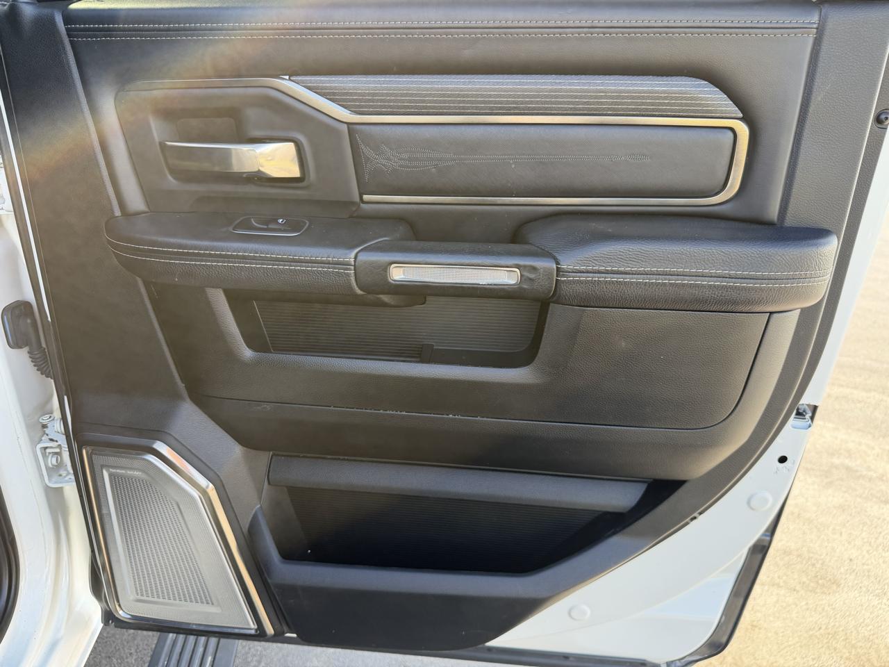 RAM 2500 Limited 4x4 Crew Cab 6'4" Box 2019