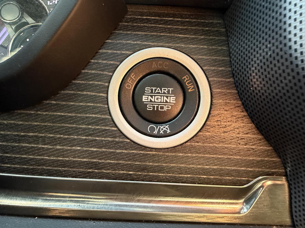 RAM 2500 Limited 4x4 Crew Cab 6'4" Box 2019
