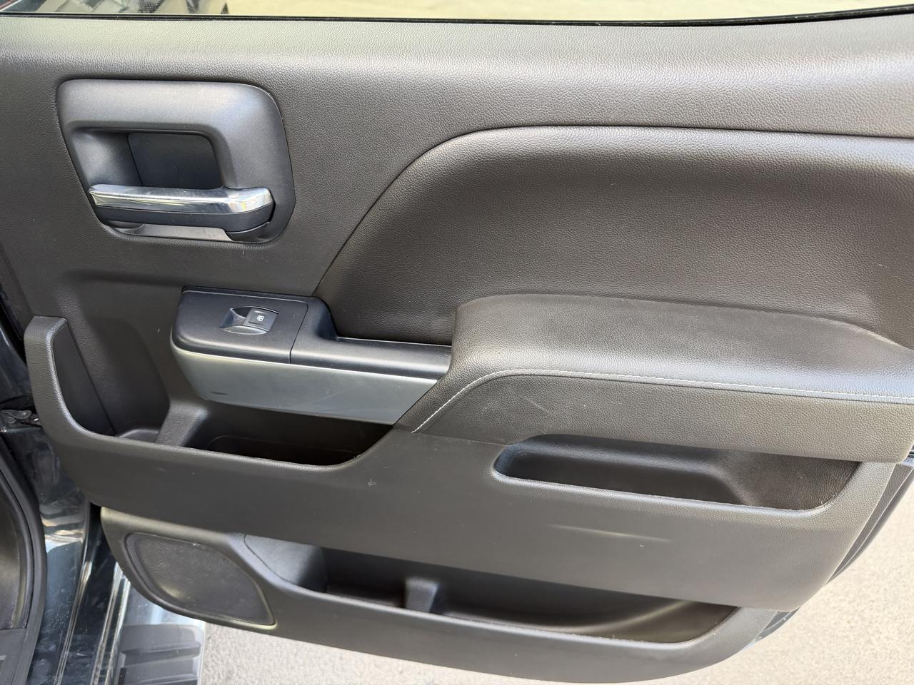 Chevrolet Silverado 1500 4WD Crew Cab 143.5" LT w/1LT 2018