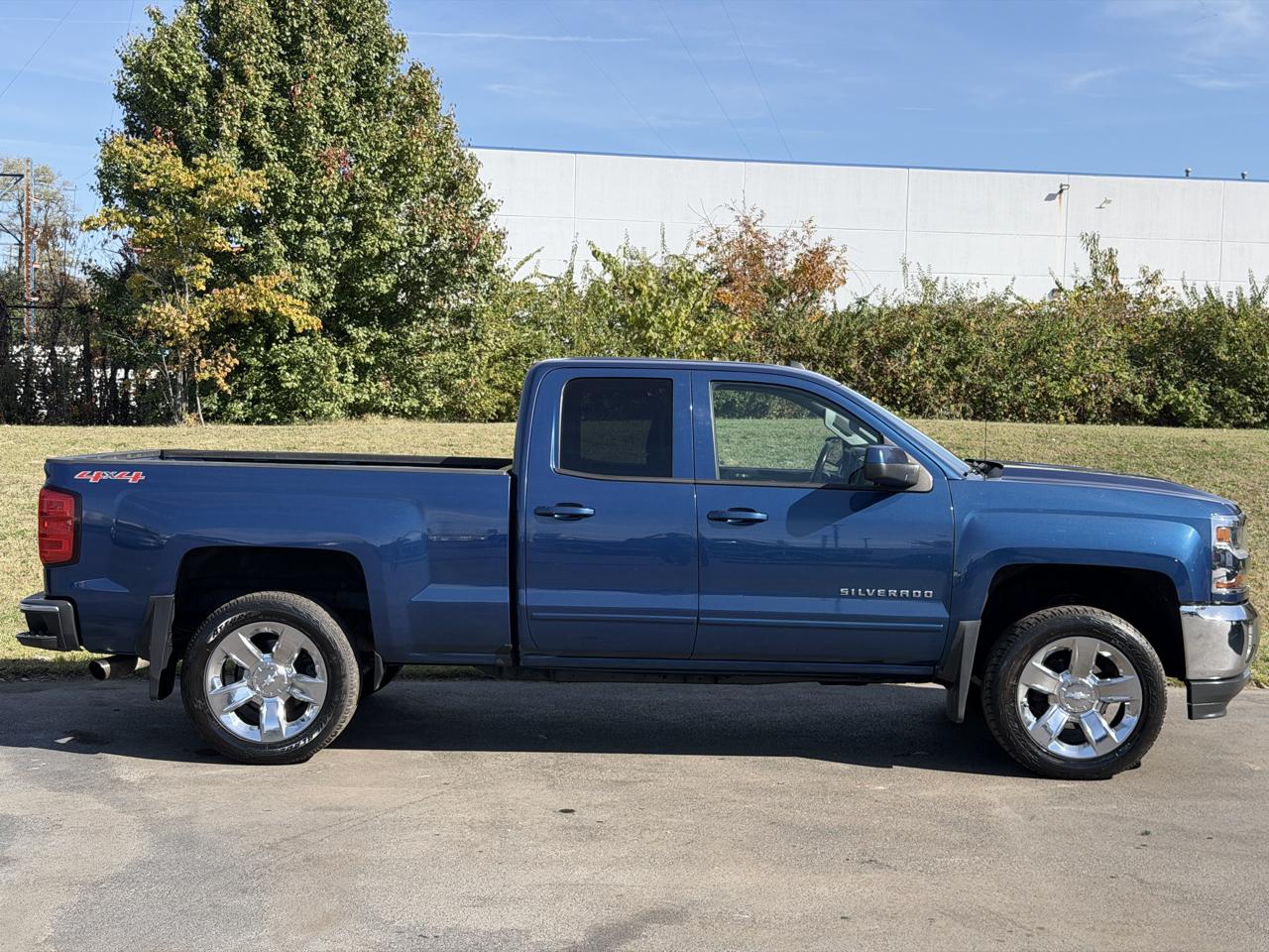 Chevrolet Silverado 1500 4WD Double Cab 143.5" LT w/1LT 2016