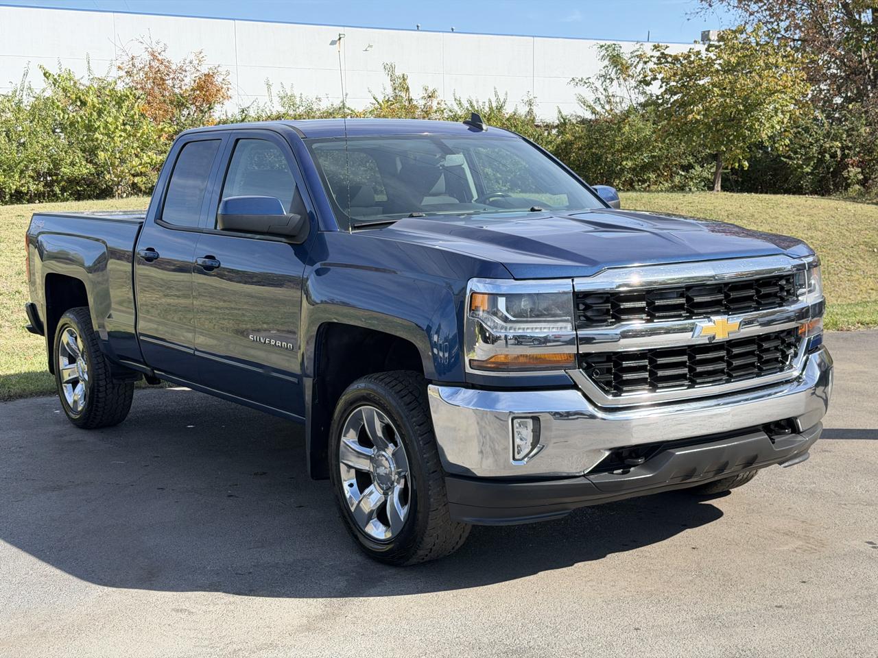 Chevrolet Silverado 1500 4WD Double Cab 143.5" LT w/1LT 2016