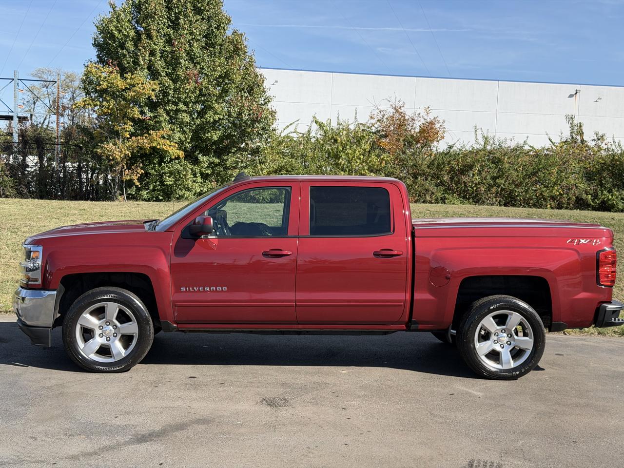Chevrolet Silverado 1500 4WD Crew Cab 143.5" LT w/1LT 2018