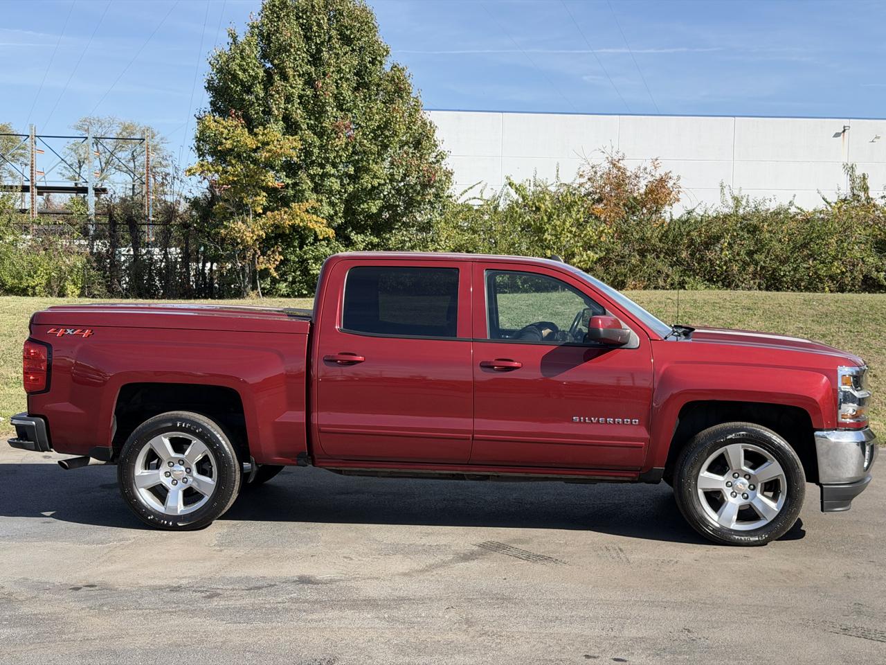 Chevrolet Silverado 1500 4WD Crew Cab 143.5" LT w/1LT 2018