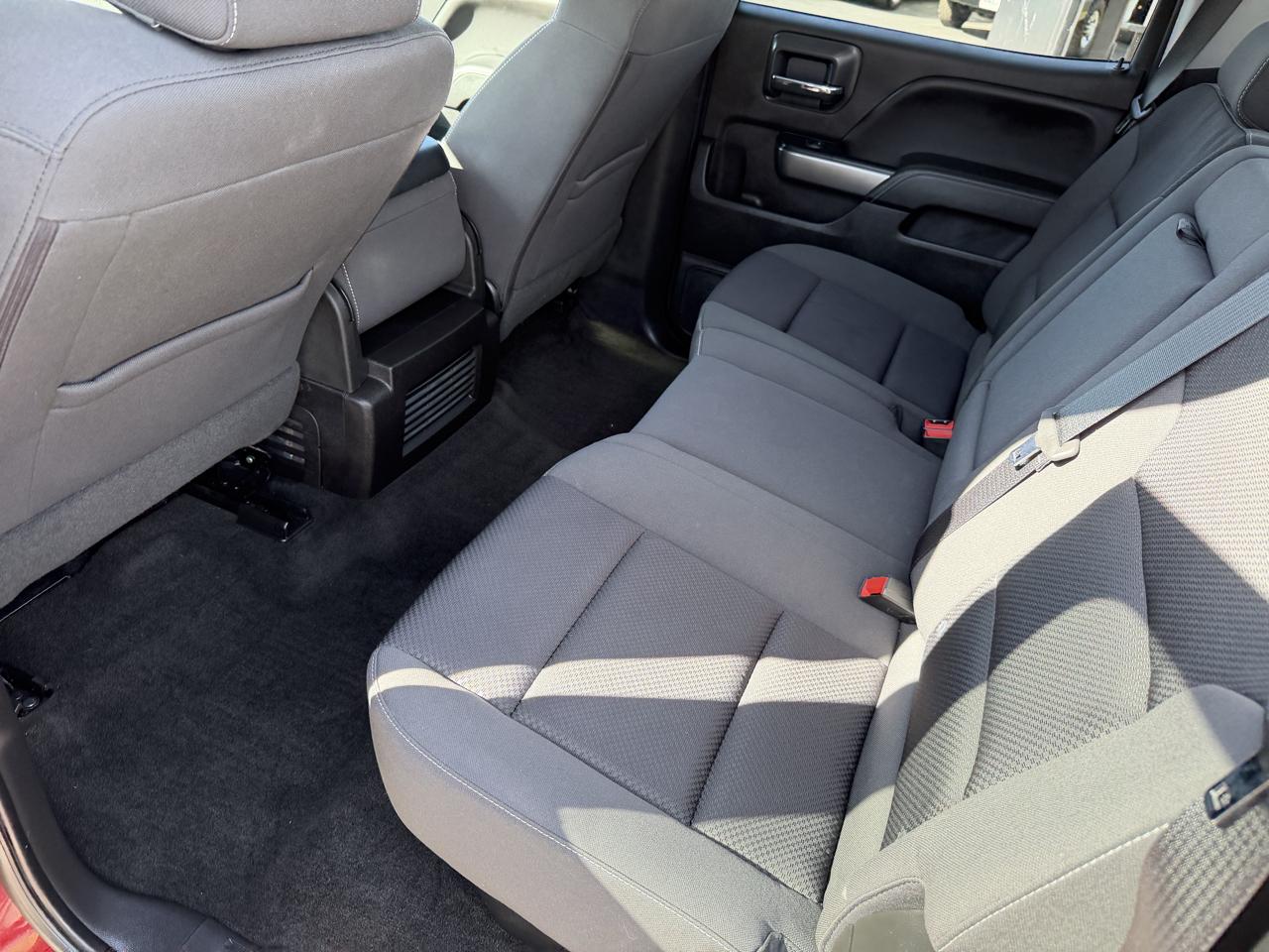 Chevrolet Silverado 1500 4WD Crew Cab 143.5" LT w/1LT 2018