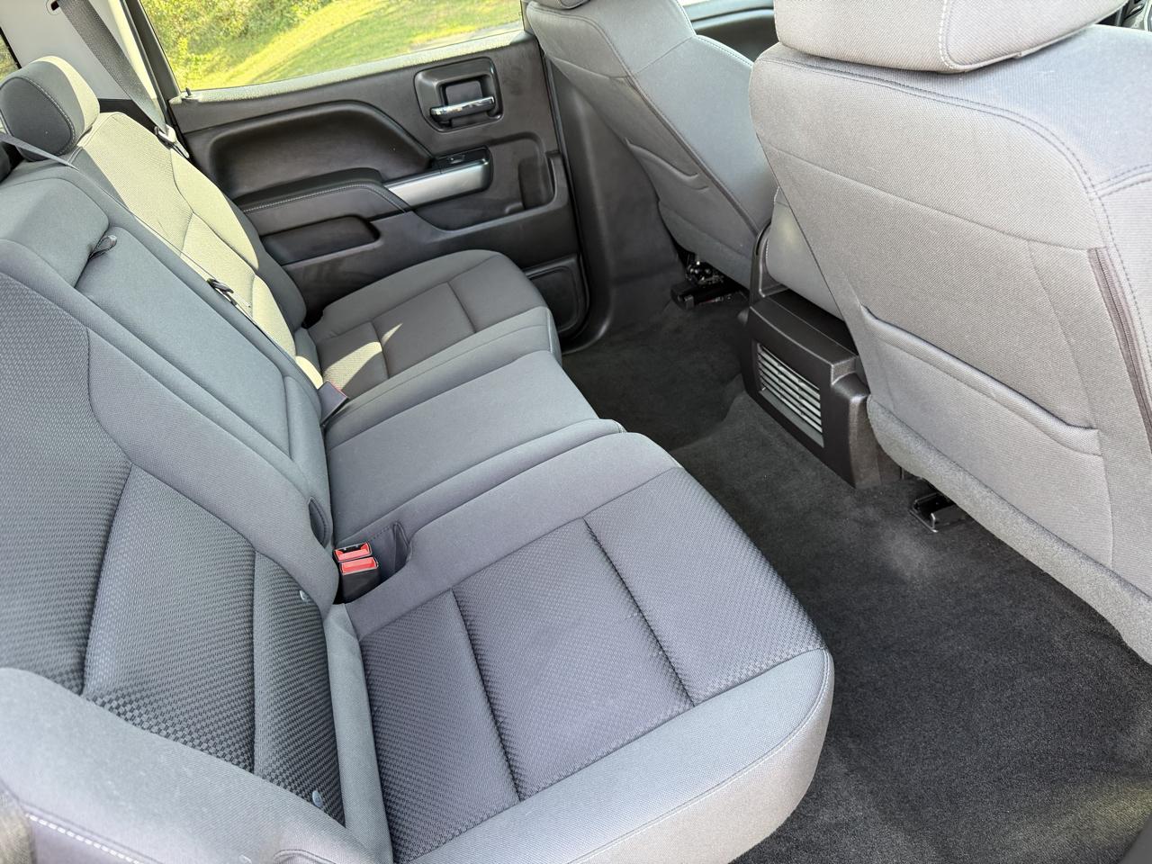Chevrolet Silverado 1500 4WD Crew Cab 143.5" LT w/1LT 2018
