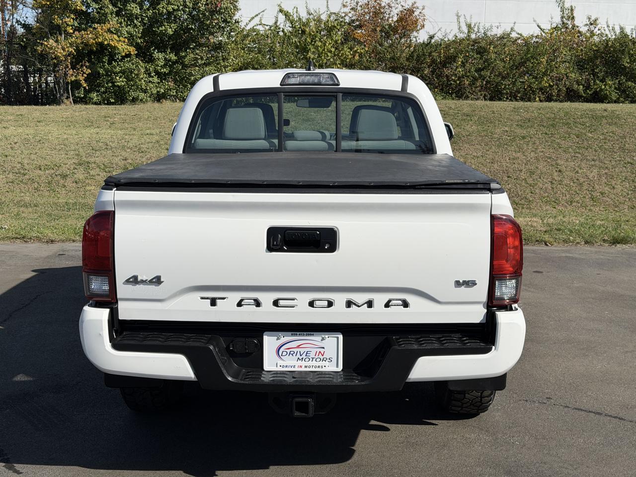 Toyota Tacoma SR Dbl Cab 4WD at 2018