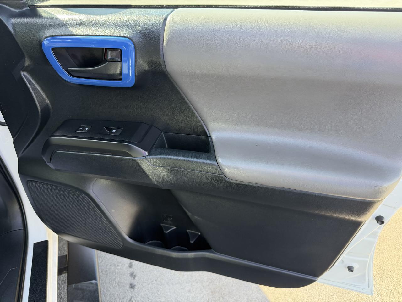 Toyota Tacoma SR Dbl Cab 4WD at 2018
