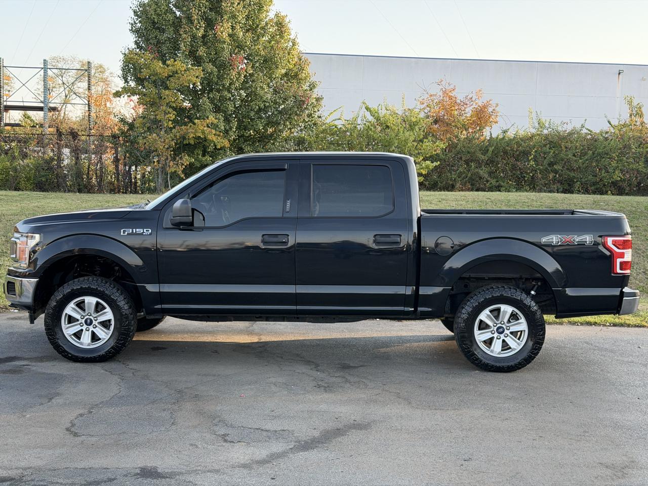 Ford F-150 XLT SuperCrew 4WD 2018