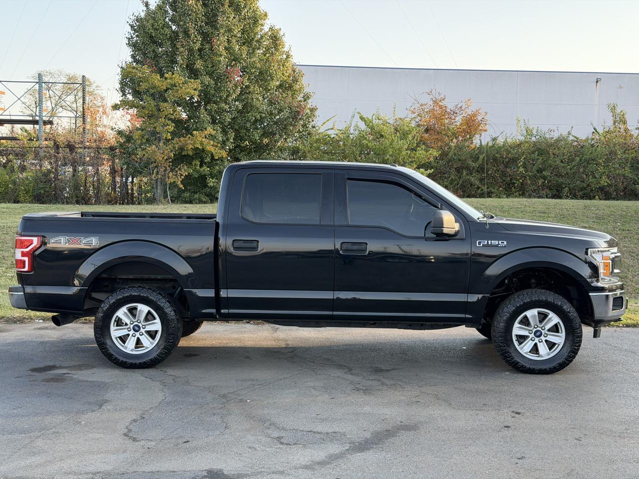 Ford F-150 XLT SuperCrew 4WD 2018
