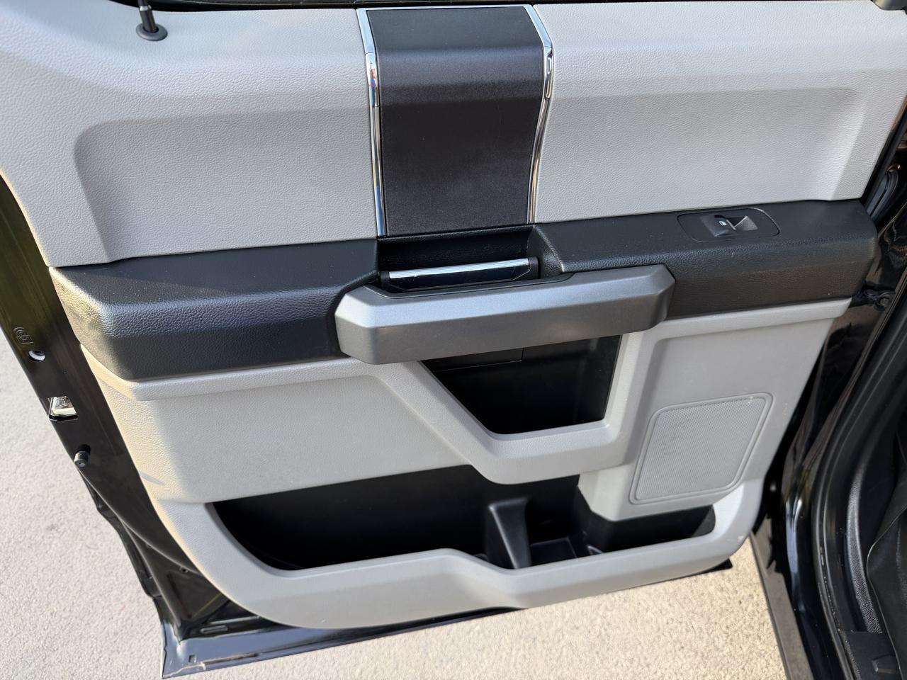 Ford F-150 XLT SuperCrew 4WD 2018