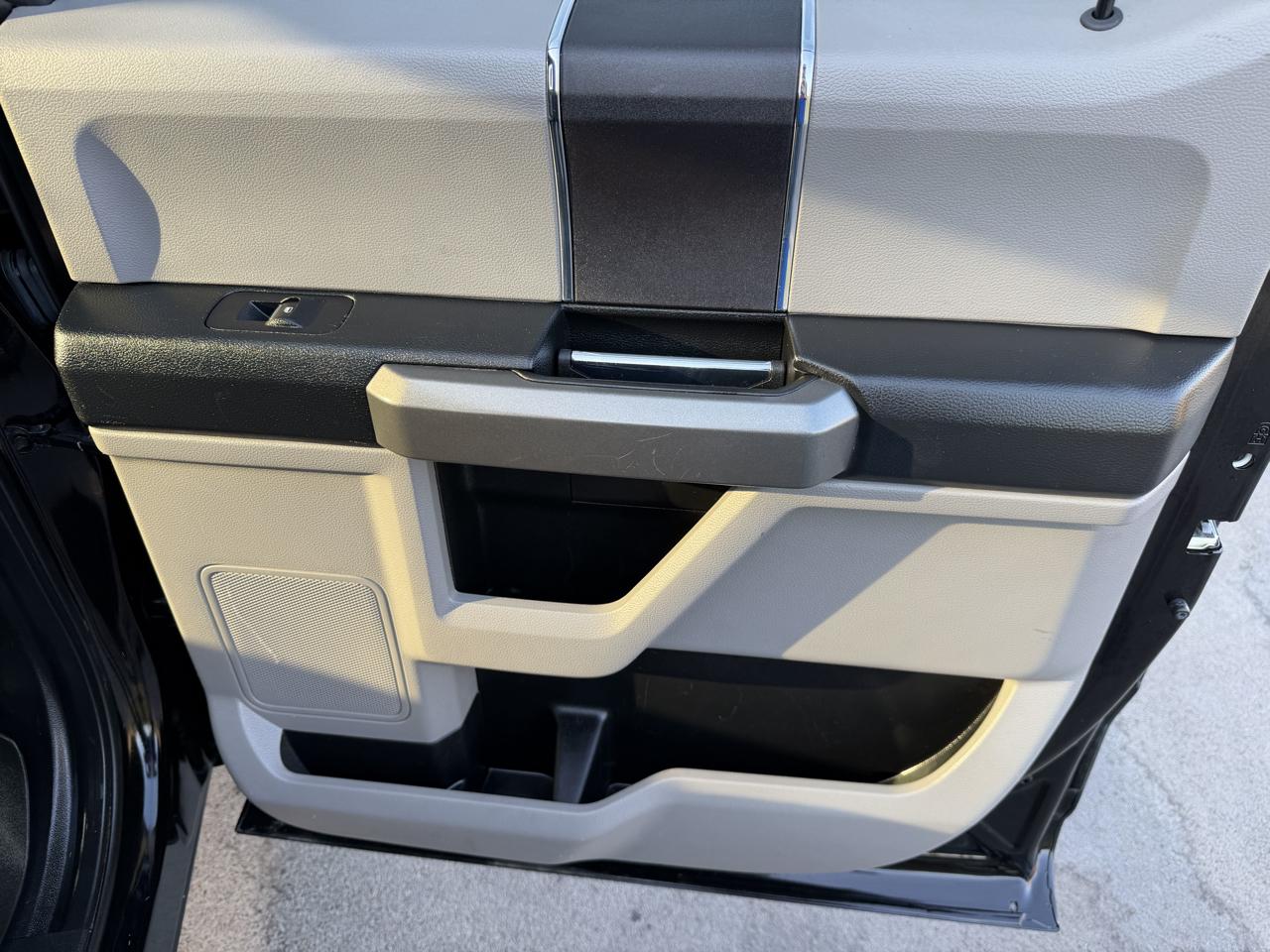 Ford F-150 XLT SuperCrew 4WD 2018