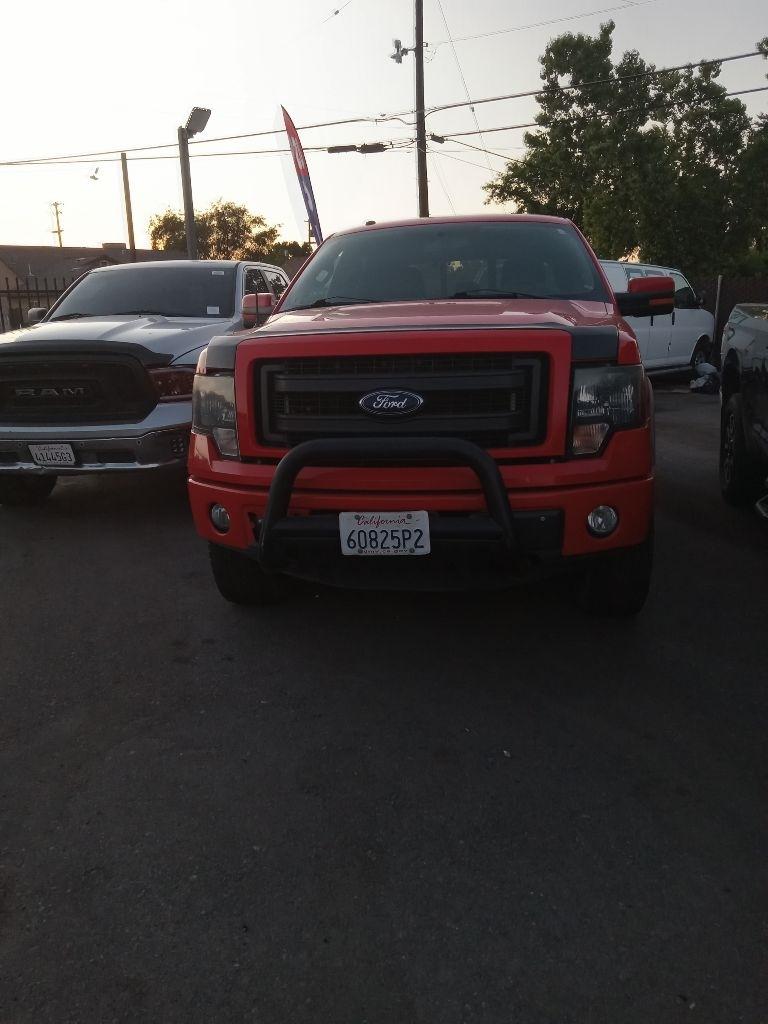 2014 Ford F-150 XL SuperCrew 5.5-ft. Bed 4WD
