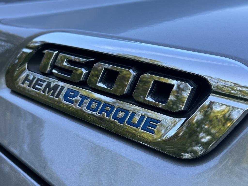 2024 Ram 1500 Laramie photo 12