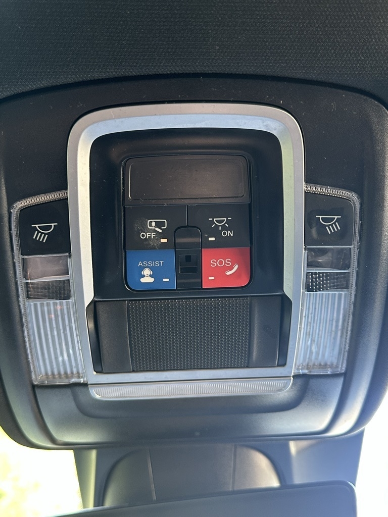 2024 Ram 1500 Laramie photo 38