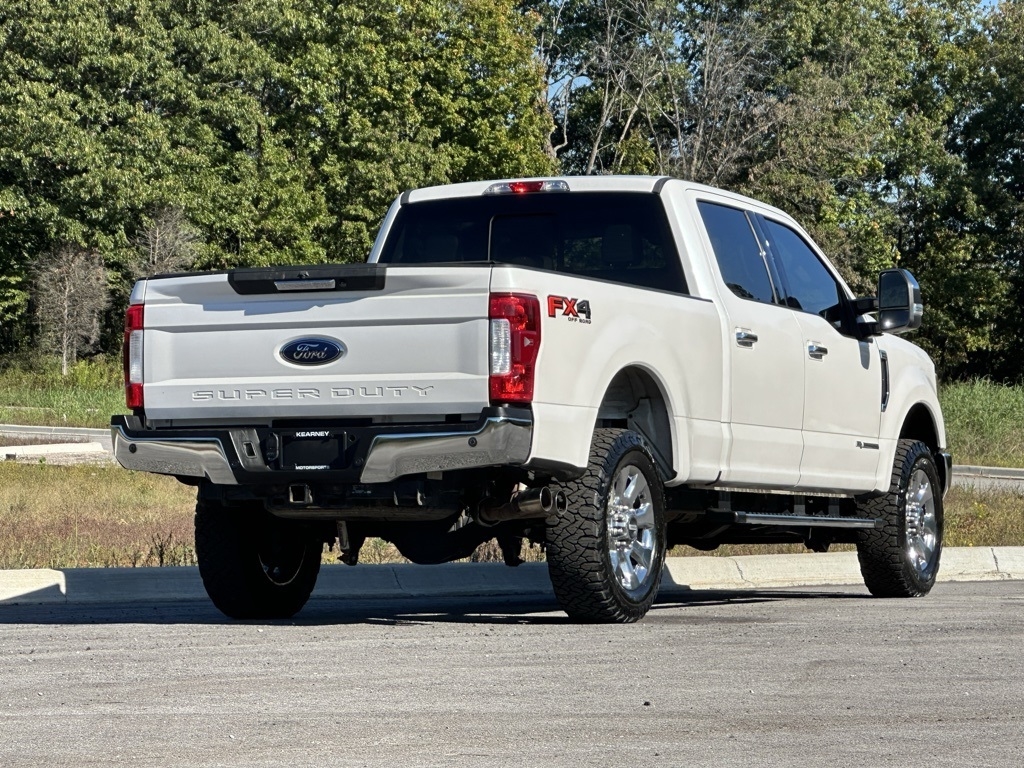 2017 Ford F-250 Lariat photo 4