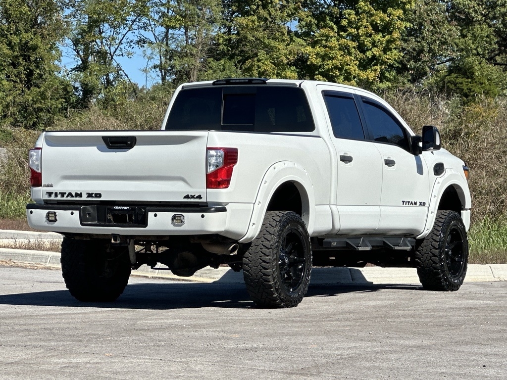 2018 Nissan Titan SV photo 4