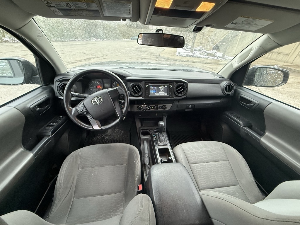 2016 Toyota Tacoma SR5 photo 4