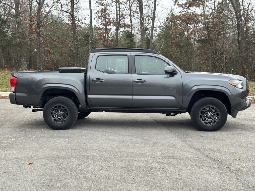 Toyota Tacoma  2016