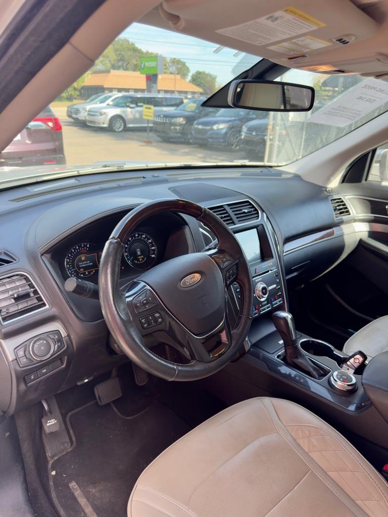 Ford Explorer Platinum AWD 2018 Ford Explorer Platinum AWD 2018