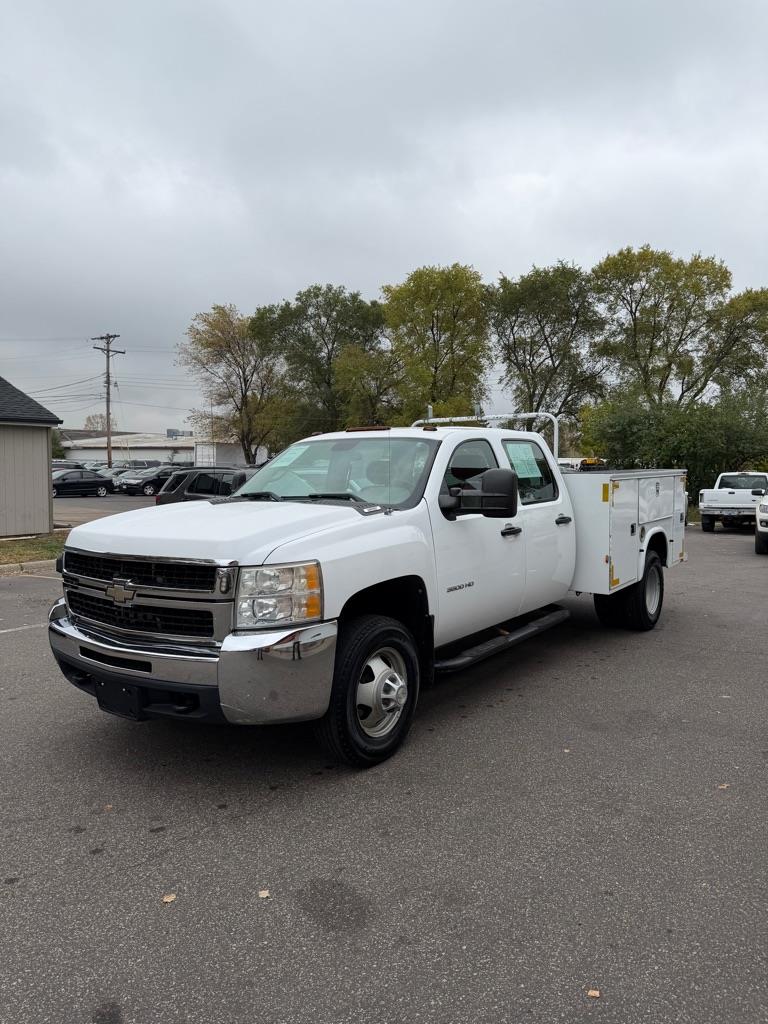 2010 Chevrolet Silverado 3500HD Work Truck Crew Cab DRW 4WD