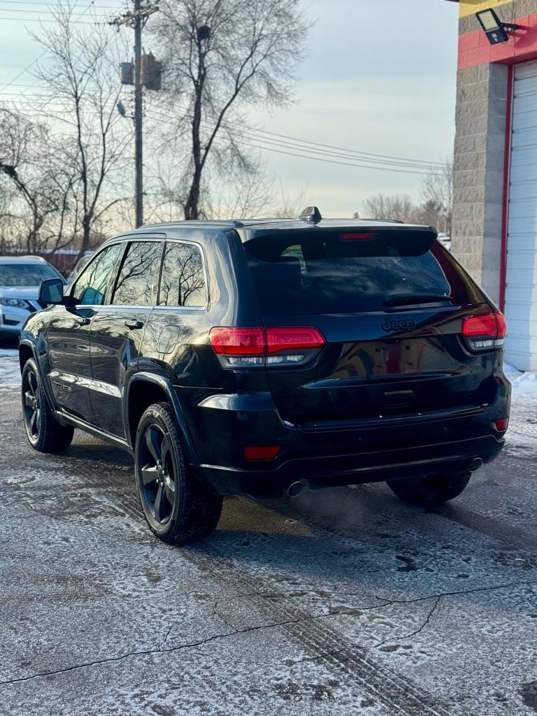 Jeep Grand Cherokee Laredo 4WD 2015