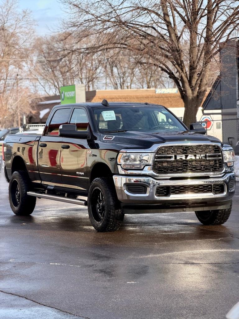 RAM 2500 Tradesman Crew Cab SWB 4WD 2021