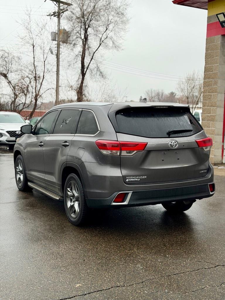 Toyota Highlander Limited FWD V6 2018
