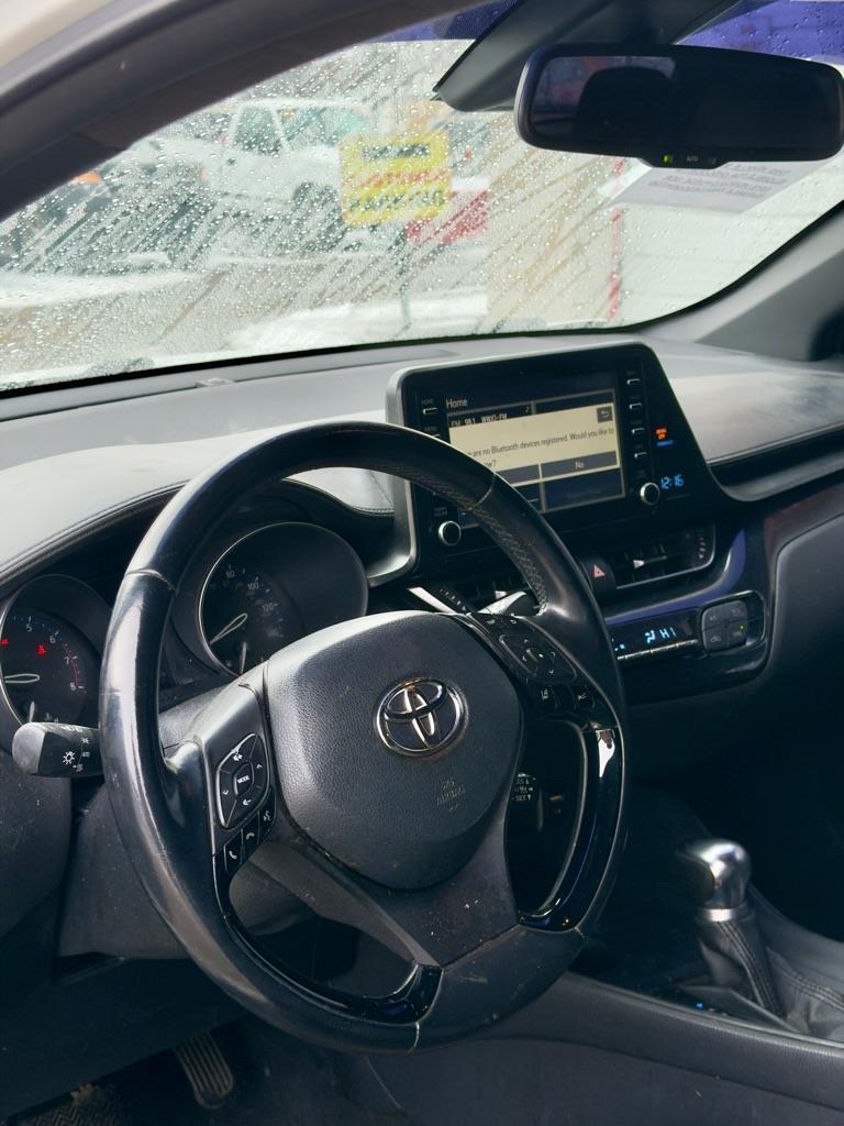 Toyota C-HR XLE 2019