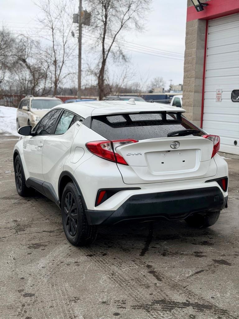 Toyota C-HR XLE 2019