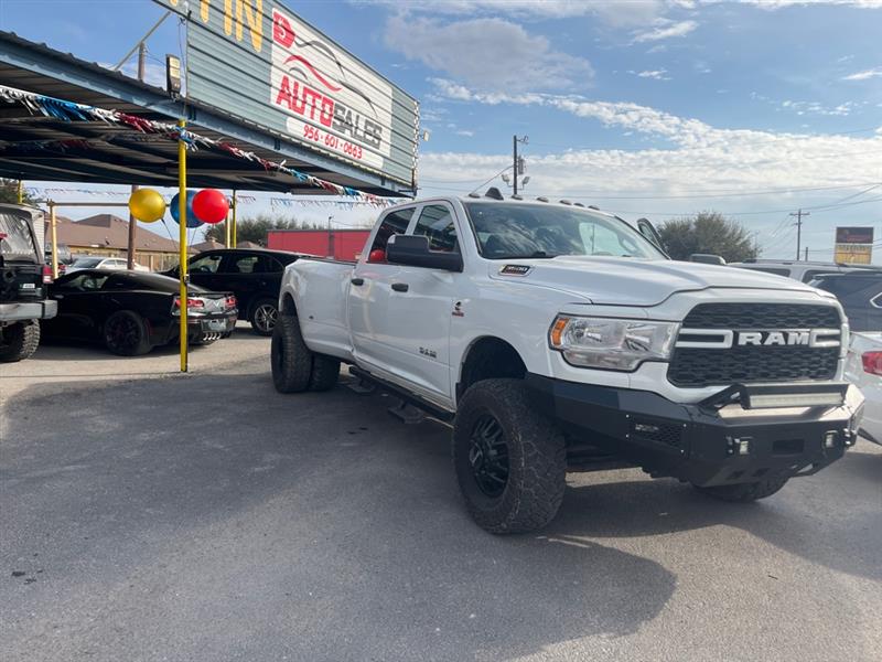 RAM 3500 Tradesman Crew Cab 4WD DRW 2021