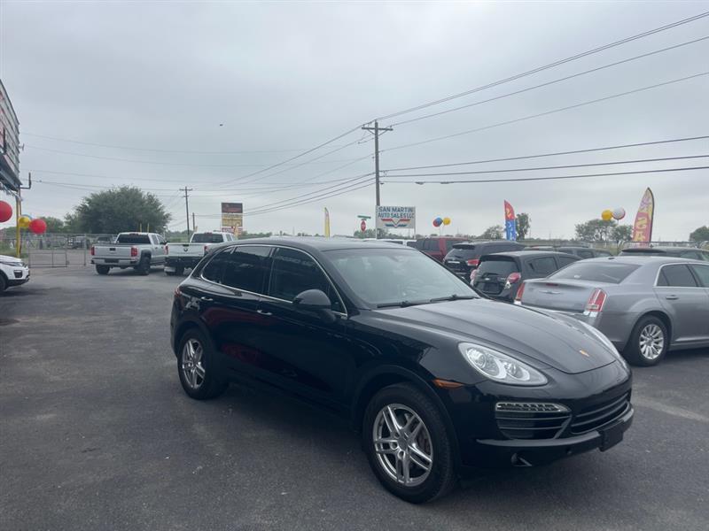 Porsche Cayenne Base 2014