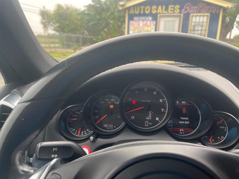 Porsche Cayenne Base 2014