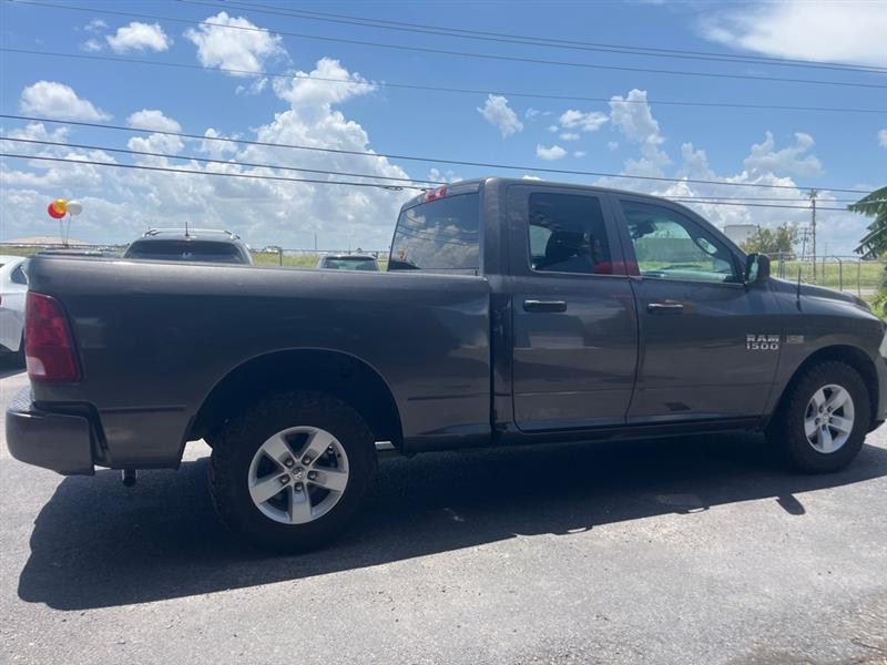 RAM 1500 Tradesman Quad Cab 2WD 2016