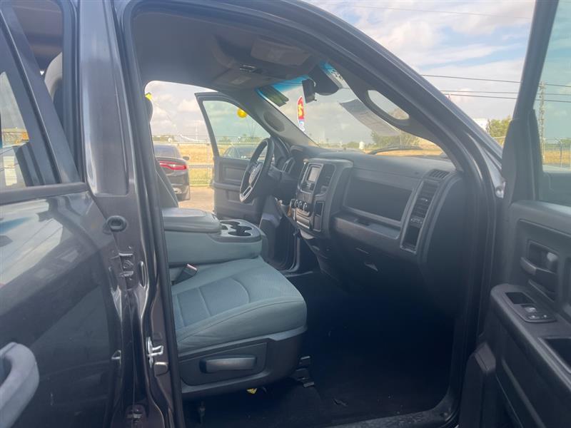 RAM 1500 Tradesman Quad Cab 2WD 2016
