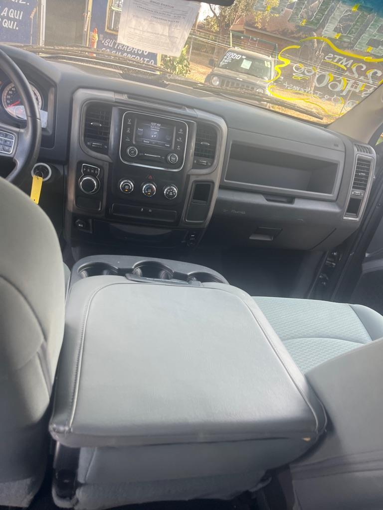 RAM 1500 Tradesman Quad Cab 2WD 2016