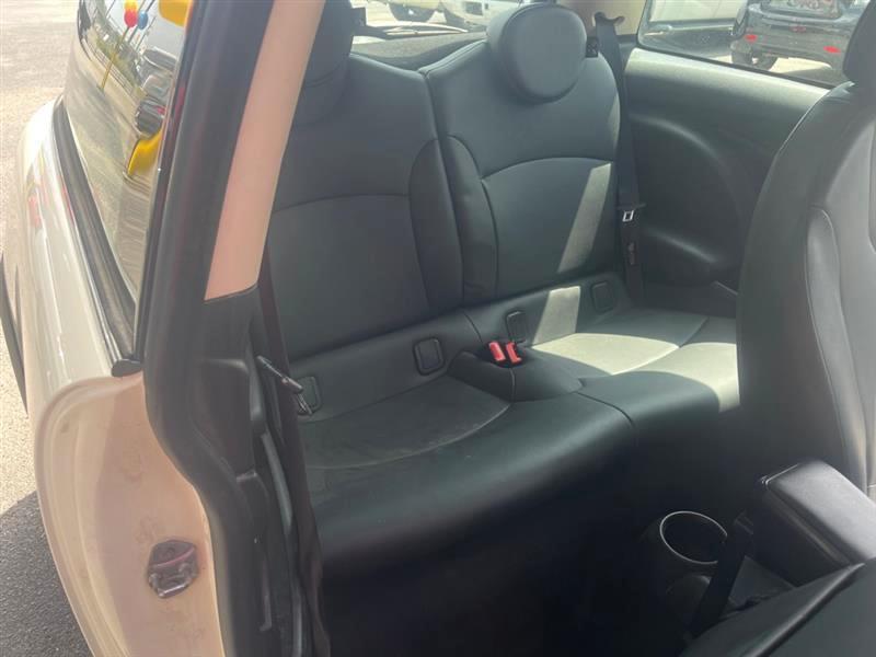MINI Cooper Base 2011
