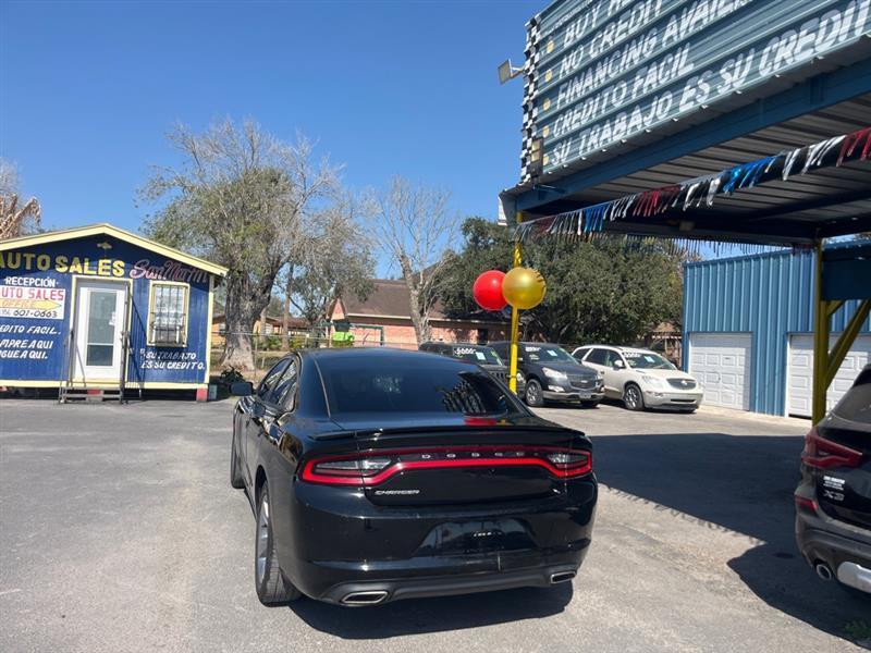 Dodge Charger SE 2016
