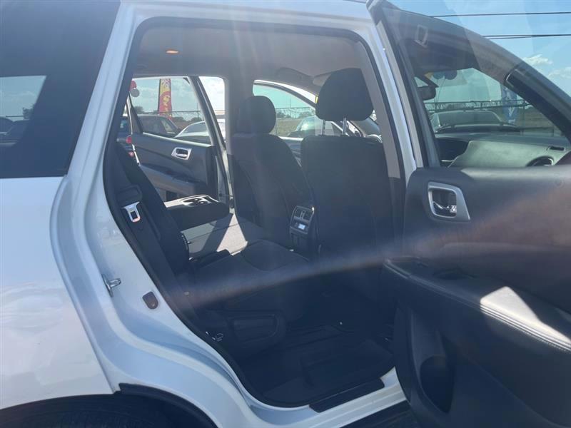 Nissan Pathfinder S 2WD 2018