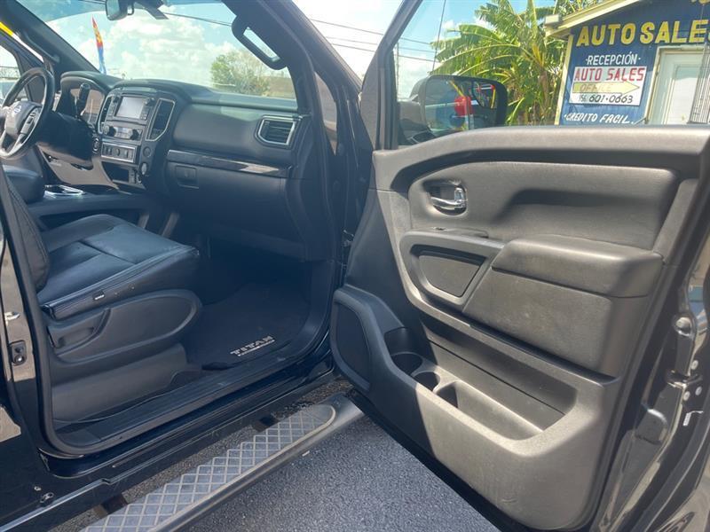Nissan Titan SV Crew Cab 2WD 2018