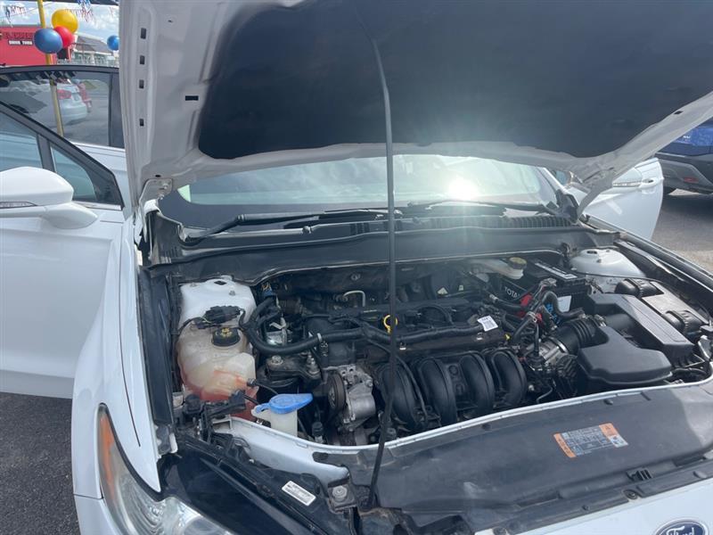 Ford Fusion SE 2015