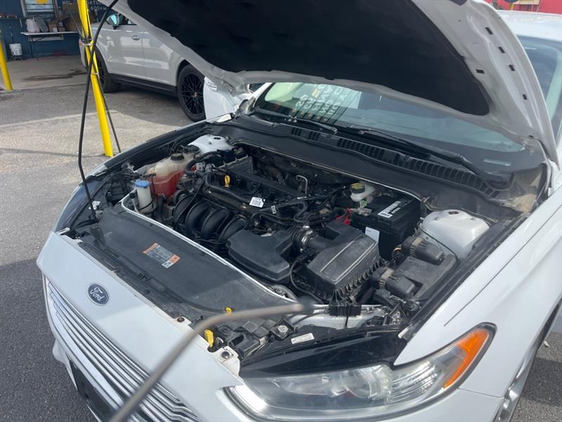 Ford Fusion SE 2015
