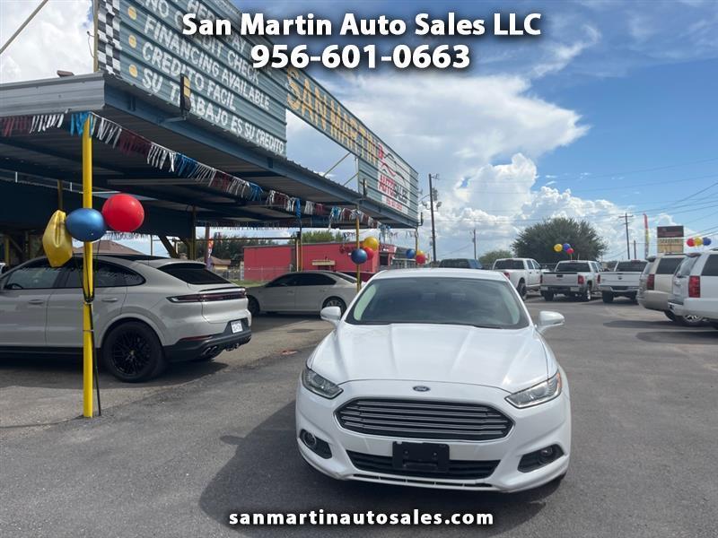 Ford Fusion SE 2015