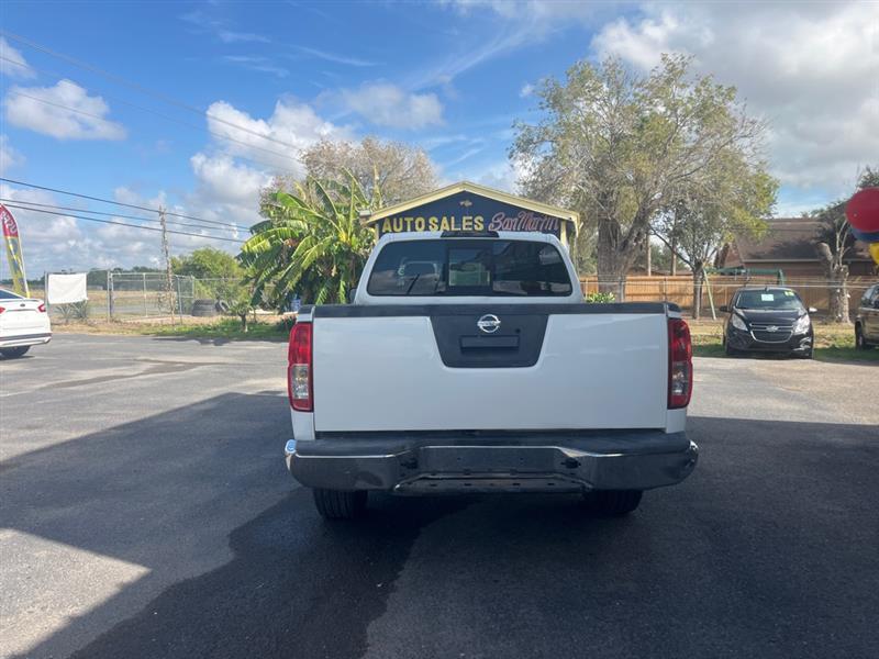 Nissan Frontier S King Cab I4 5MT 2WD 2015