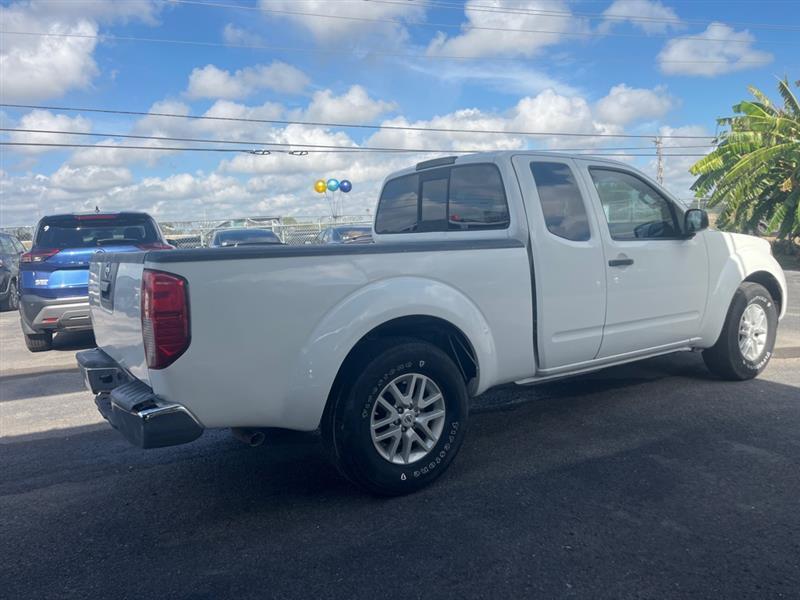 Nissan Frontier S King Cab I4 5MT 2WD 2015