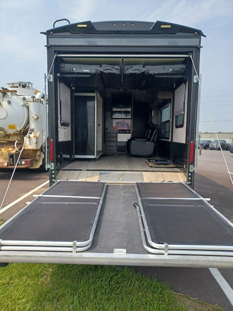 Winnebago of Indiana Unknown  2017