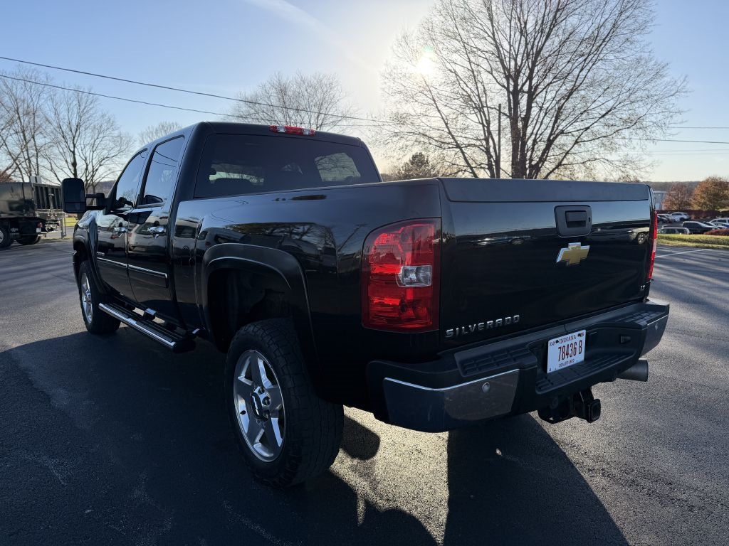Chevrolet Silverado 2500HD LT Crew Cab 4WD 2013