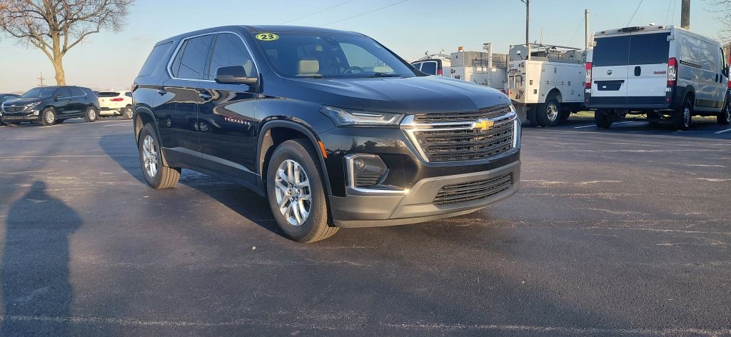 2023 Chevrolet Traverse LS FWD