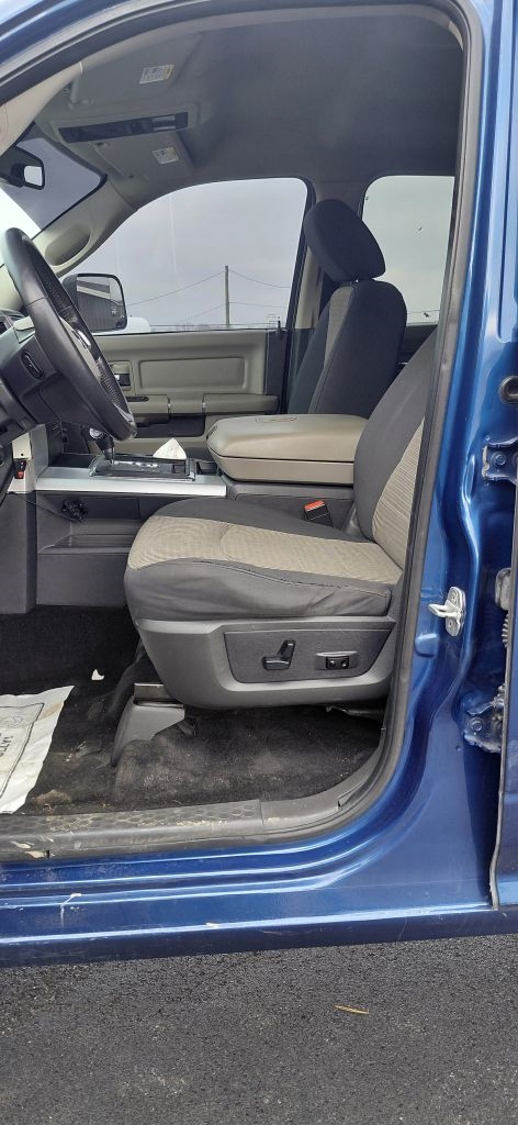 RAM 1500 Sport Crew Cab 4WD 2011